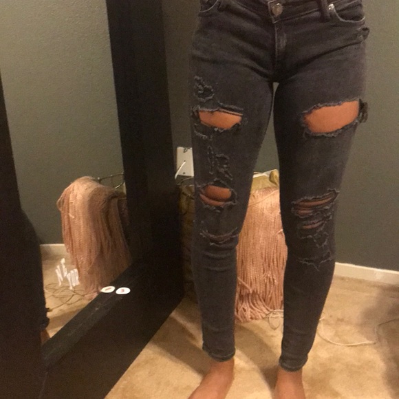 True Religion - Picture 2 of 4